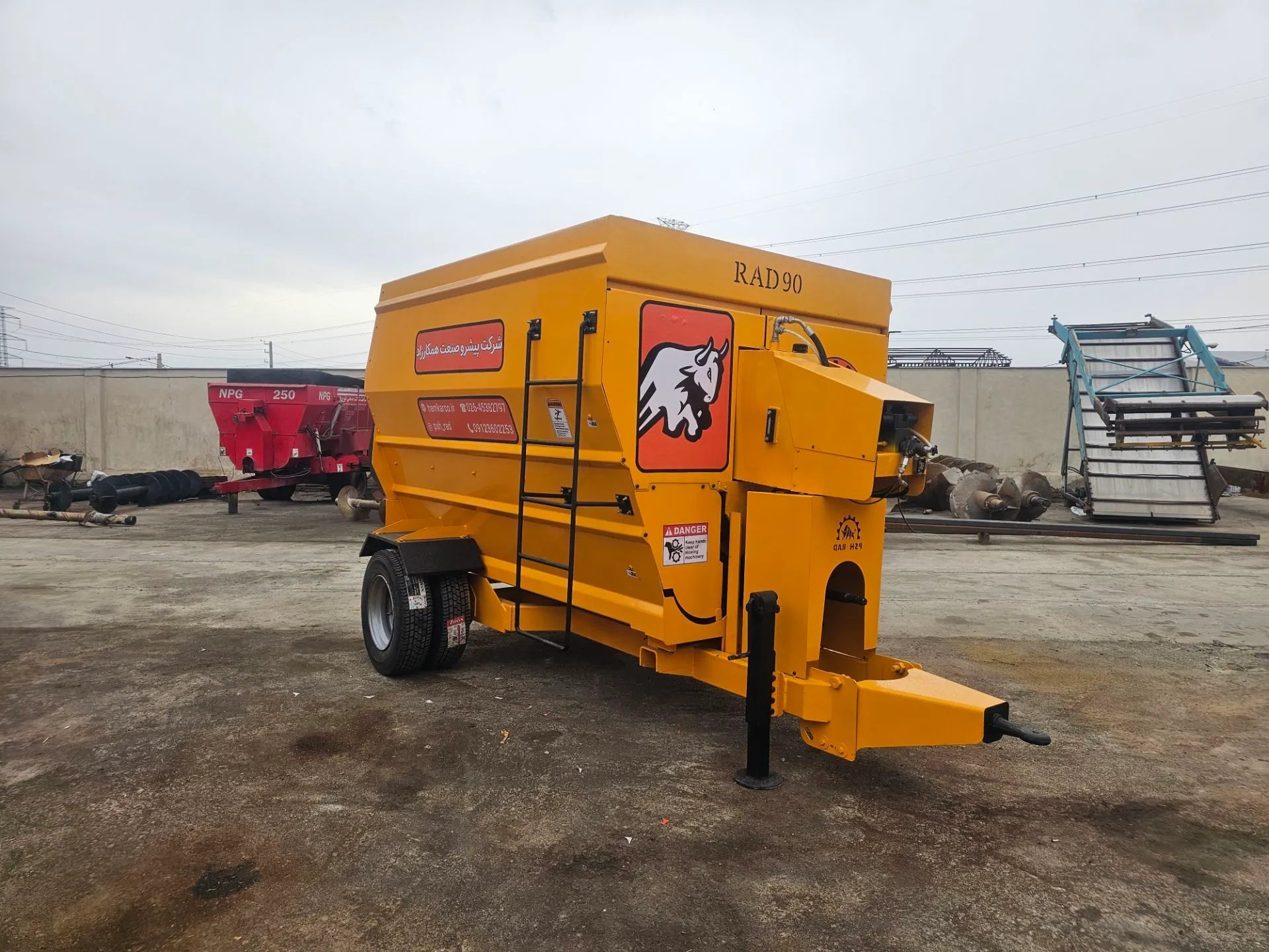 فیدر میکسر 9 متر مکعب متحرک